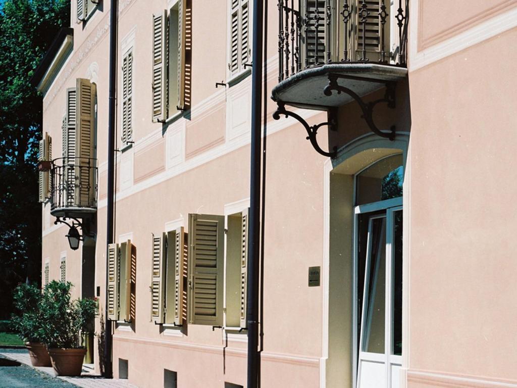 Villa Meli Lupi - Residenze Temporanee Parma Esterno foto