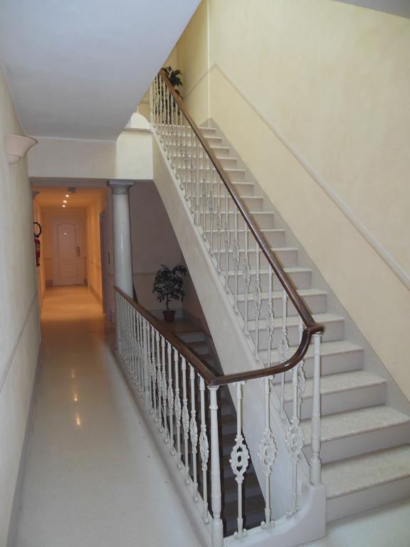 Villa Meli Lupi - Residenze Temporanee Parma Esterno foto