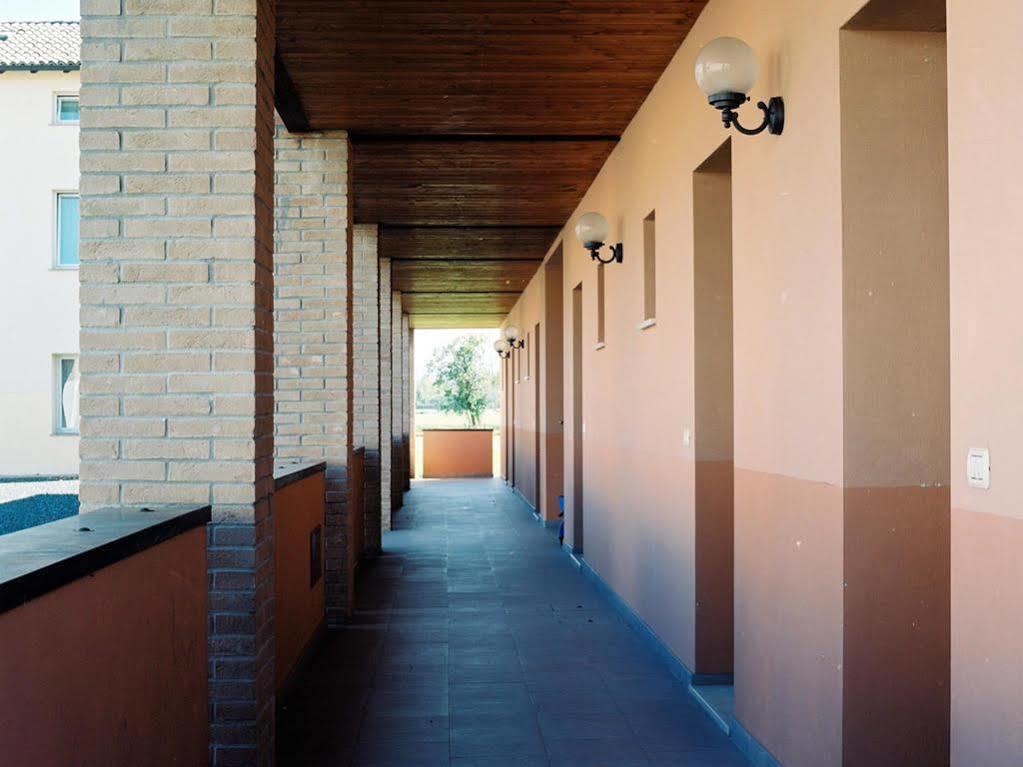 Villa Meli Lupi - Residenze Temporanee Parma Esterno foto