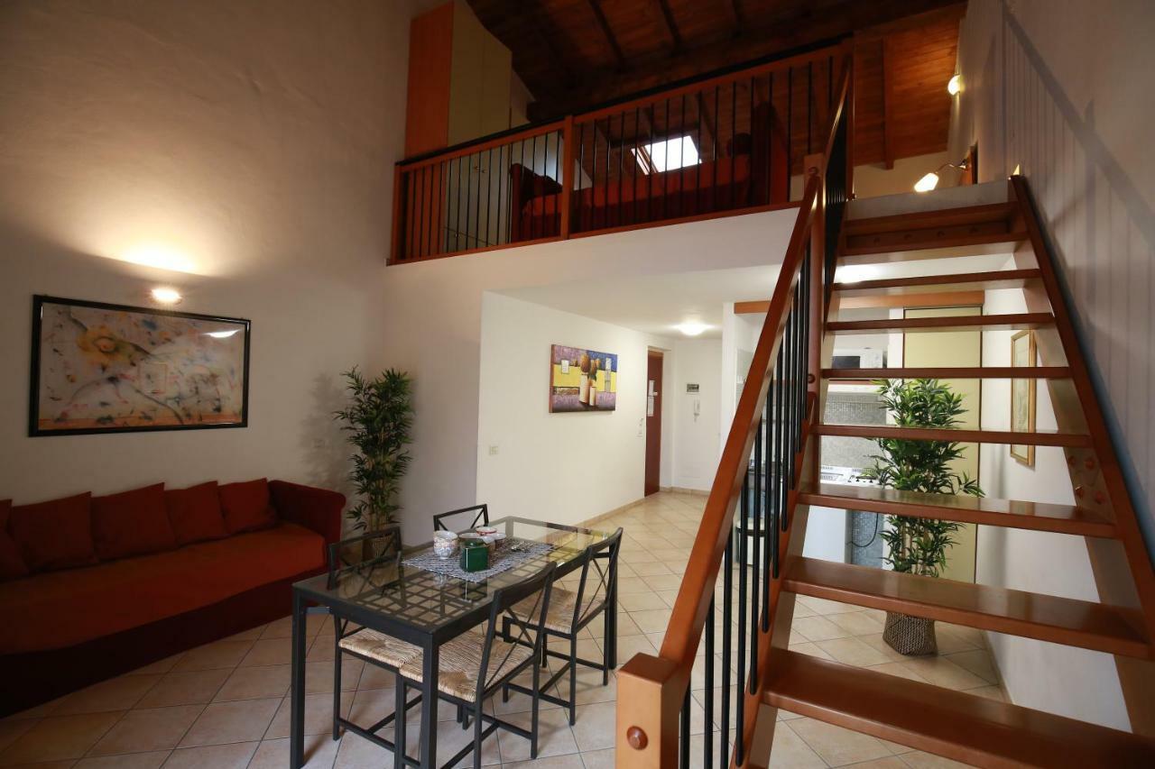 Villa Meli Lupi - Residenze Temporanee Parma Esterno foto